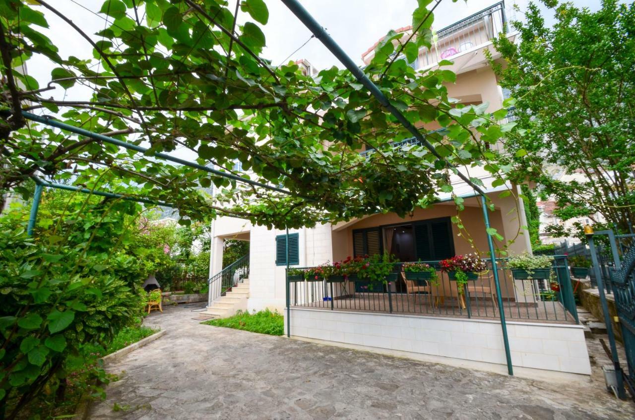 Apartment Radulovic Kotor Buitenkant foto